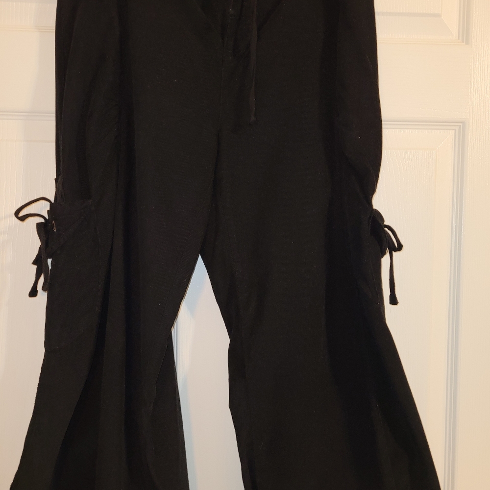 XCVI Wide Leg Crops, Black 100% Cotton, sz. Large  (Sz 10)
